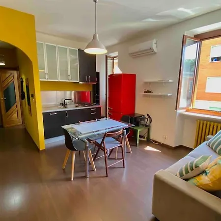 Apartment * Comodo Trilocale X6 * 10 Min Dal Centro Storico