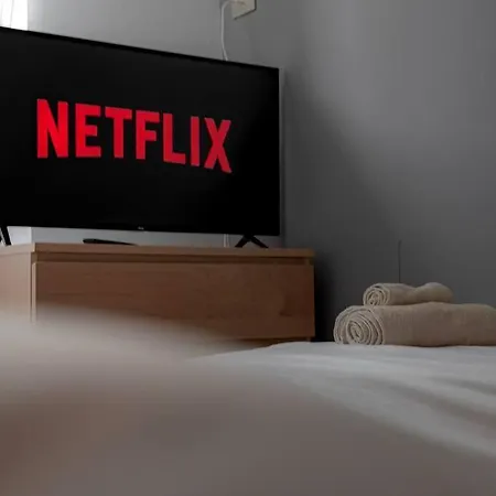 Apartman * Comodo Trilocale X6 * 10 Min Dal Centro Storico *