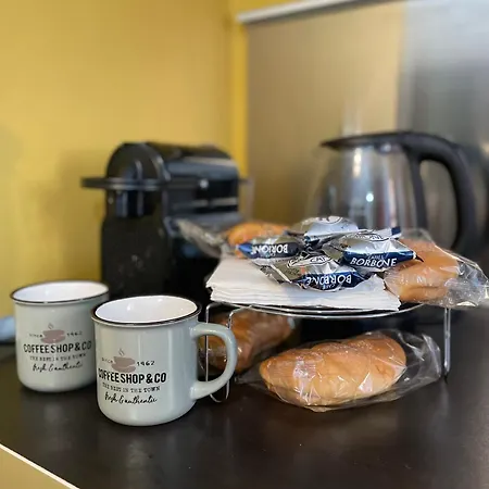 * Comodo Trilocale X6 * 10 Min Dal Centro Storico Apartamento *