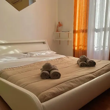 * Comodo Trilocale X6 * 10 Min Dal Centro Storico